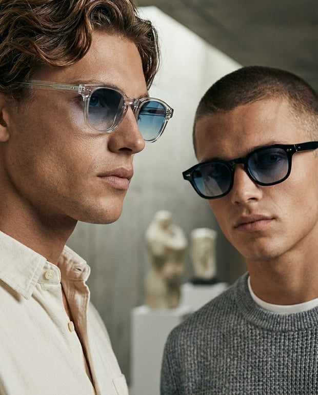 <h4> DIORA:<br> SIGNATURE EDITION</h4>